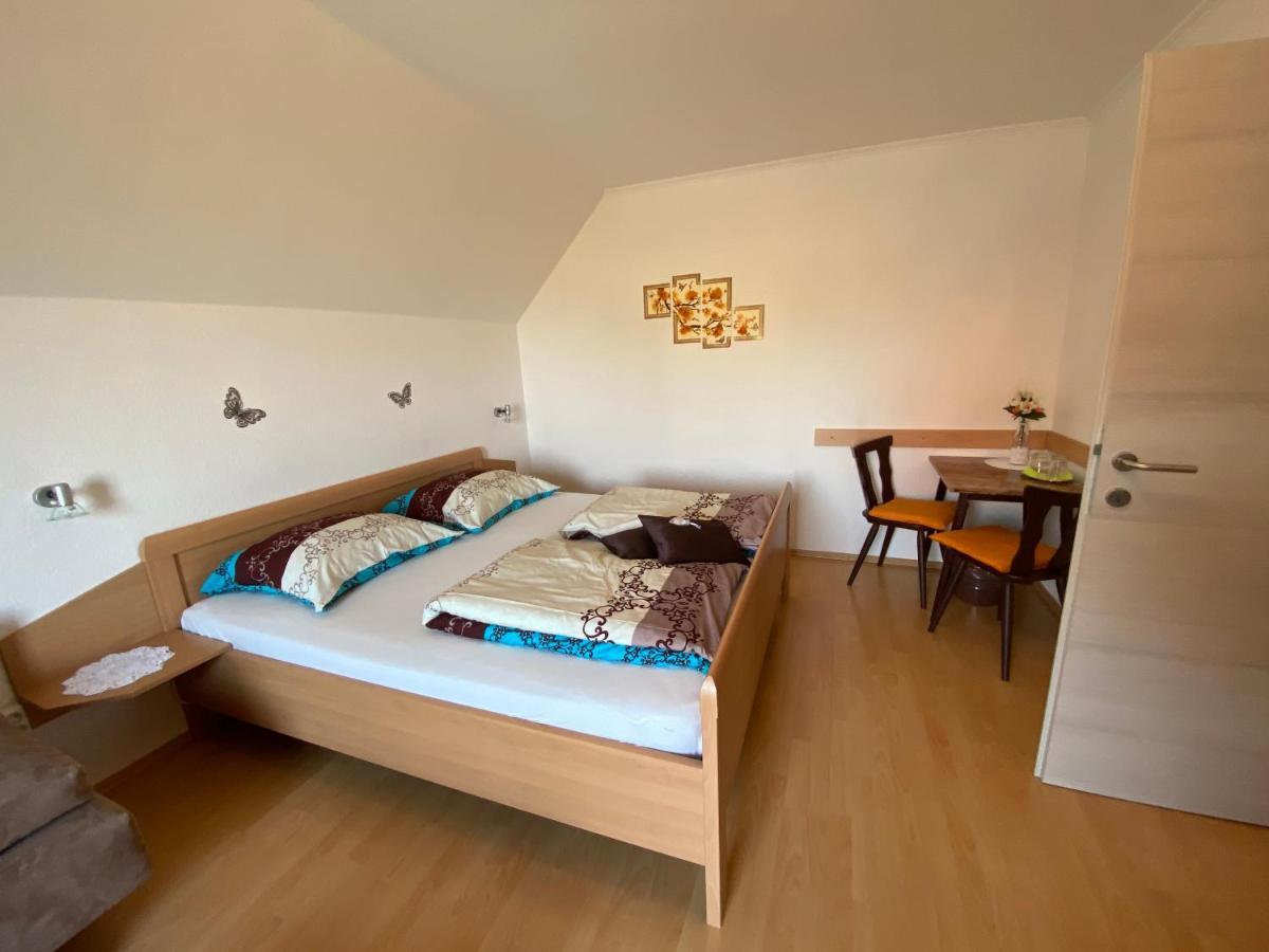 Gastehaus Kaiser Appartamento Kitzeck im Sausal Camera foto